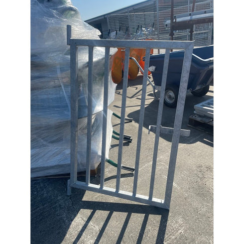CATTLE CRUSH TAIL GATE ( GALV)